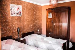 Гостевой дом Casa de Khasia Зугдиди Двухместный номер с 1 кроватью и собственной ванной комнатой-19